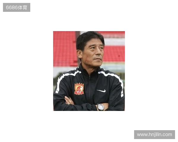 渝媒:李章洙在重庆被球迷请吃火锅,他直接吃的红锅微辣